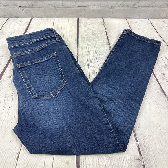Banana Republic medium wash girlfriend jeans size Petite‎ 28/6 - Picture 1 of 14